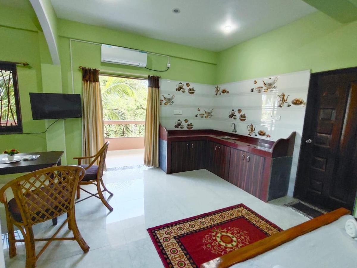 The Narrow Way Edward Guest House Candolim Exterior foto