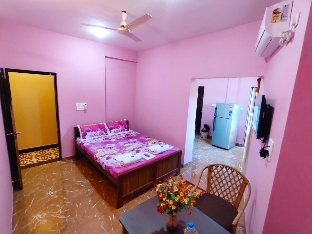 The Narrow Way Edward Guest House Candolim Quarto foto